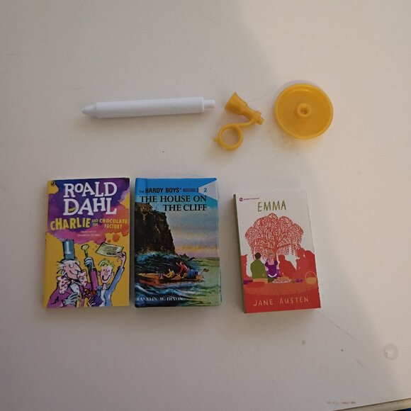 Mini brand books lot - Picture 1 of 1